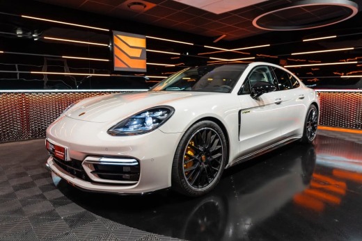 PORSCHE PANAMERA EXECUTIVE 4.0 V8 TURBO S HYBRIDE 700 PDK8