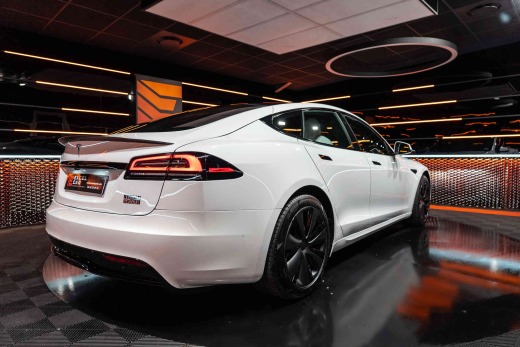 TESLA MODEL S TRI MOTOR PLAID 1020