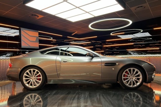 ASTON MARTIN V12 VANQUISH 2+2 V12 5.9L