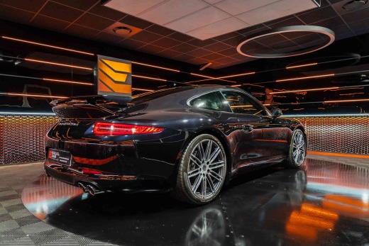 PORSCHE 991 COUPE 3.4L 350CH BLACK EDITION