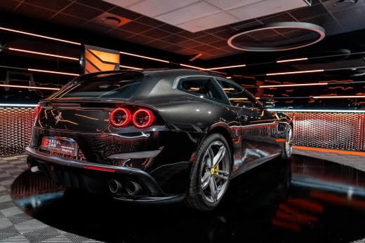 FERRARI GTC4 LUSSO 6.0 V12 690CH