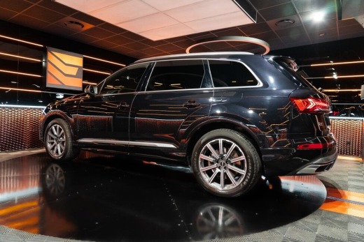 AUDI Q7 55 TFSI E 380CH S-LINE QUATTRO TIPTRONIC 8