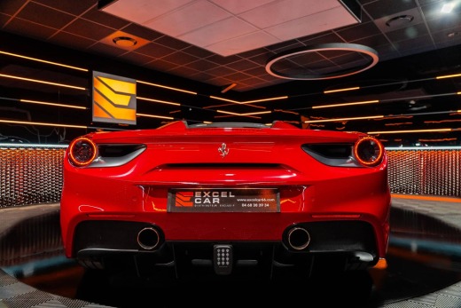 FERRARI 488 SPIDER 670