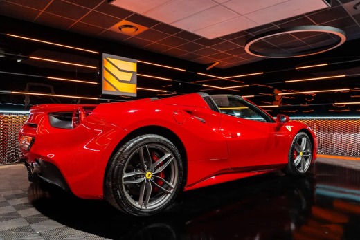 FERRARI 488 SPIDER 670