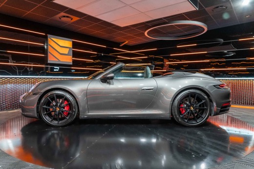 PORSCHE 992 CABRIOLET 3.0 450 CARRERA 4S