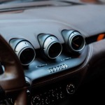 FERRARI F12 BERLINETTA V12 740 DCT