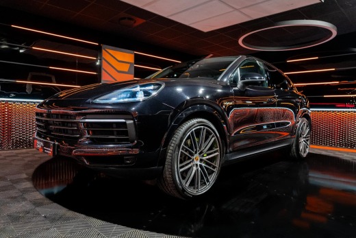 PORSCHE CAYENNE COUPE HYBRIDE 462