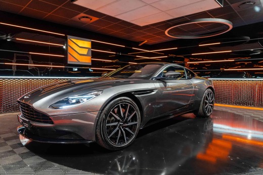 ASTON MARTIN DB11 V12 LAUNCH EDITION 610CH