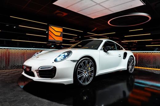 PORSCHE 991 COUPE TURBO S 560 PDK