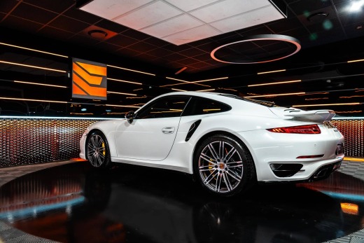 PORSCHE 991 COUPE TURBO S 560 PDK