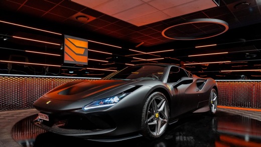 FERRARI F8 TRIBUTO 3.9 720 DCT