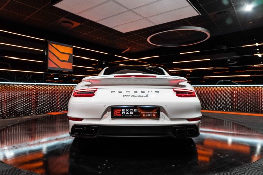 PORSCHE 991 TURBO S COUPE 580CH PDK