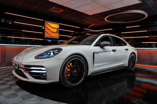 PORSCHE PANAMERA TURBO S HYBRIDE 4.0 V8 700 PDK8