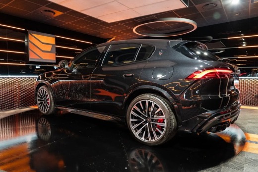 MASERATI GRECALE 3.0 V6 530 TROFEO
