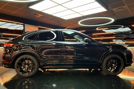 PORSCHE CAYENNE COUPE E-HYBRIDE 462CH