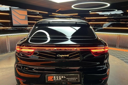 PORSCHE CAYENNE COUPE HYBRIDE 462 PACK SPORT DE CONCEPTION ALLÉGÉE