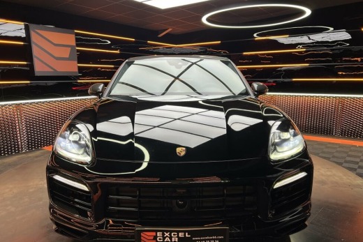 PORSCHE CAYENNE COUPE HYBRIDE 462 PACK SPORT DE CONCEPTION ALLÉGÉE