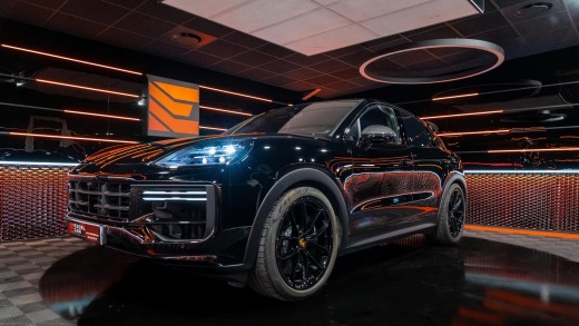 PORSCHE CAYENNE COUPÉ TURBO E-HYBRID 740 PACK GT