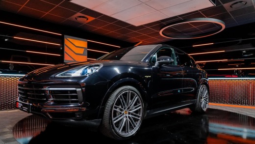 PORSCHE CAYENNE COUPÉ E-HYBRID 3.0 V6 462