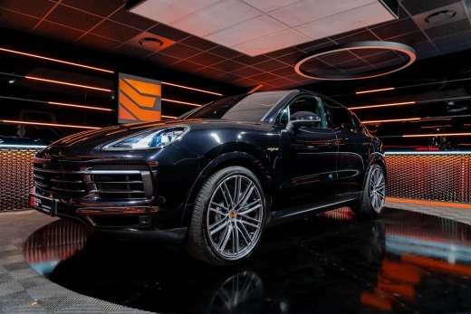 PORSCHE CAYENNE COUPÉ E-HYBRID 3.0 V6 462