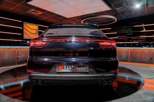 PORSCHE CAYENNE COUPÉ E-HYBRID 3.0 V6 462