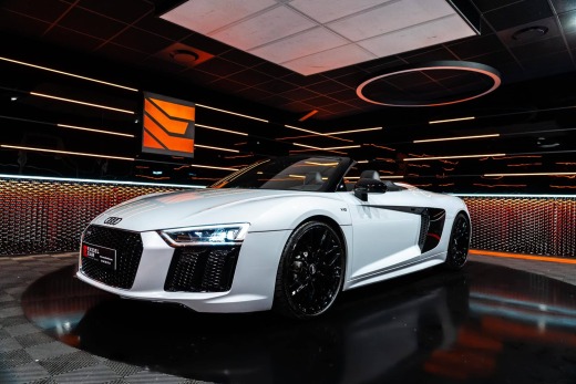 AUDI R8 SPYDER QUATTRO V10 5.2 TFSI 540 S-TRONIC7