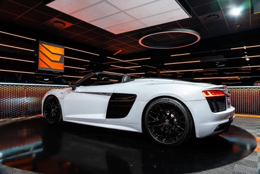 AUDI R8 SPYDER QUATTRO V10 5.2 TFSI 540 S-TRONIC7