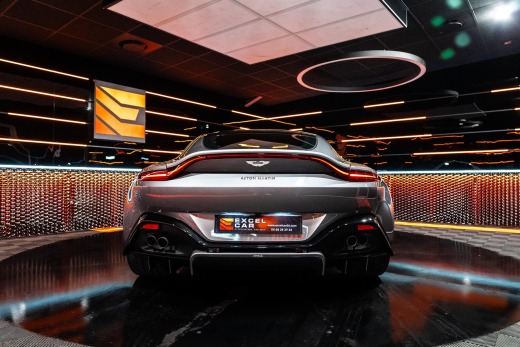 ASTON MARTIN V8 VANTAGE COUPE 510CH