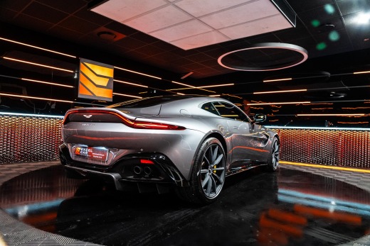 ASTON MARTIN V8 VANTAGE COUPE 510CH