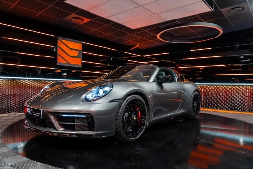 PORSCHE 992 TARGA 4 GTS 3.0 480 PDK