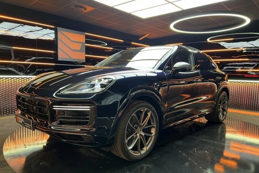 PORSCHE CAYENNE COUPE TURBO S E-HYBRIDE 680 PACK SPORT DE CONCEPTION ALLÉGÉE