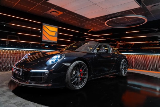 PORSCHE 991 TARGA 4 GTS 450 PDK