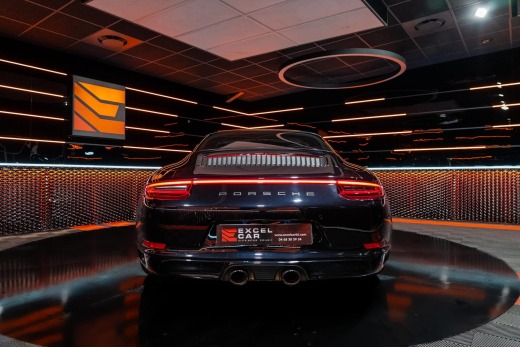 PORSCHE 991 TARGA 4 GTS 450 PDK