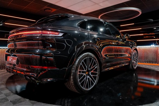PORSCHE CAYENNE E-HYBRIDE COUPE 470CH