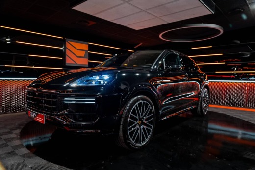 PORSCHE CAYENNE COUPÉ TURBO E-HYBRID 4.0 V8 740CH