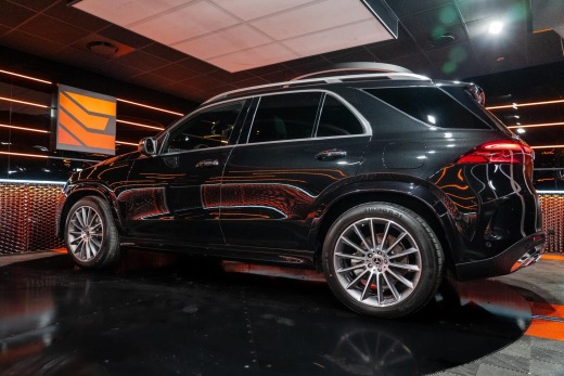 Mercedes