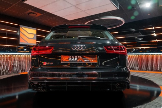 AUDI RS6 AVANT 4.0 TFSI 605 PERFORMANCE
