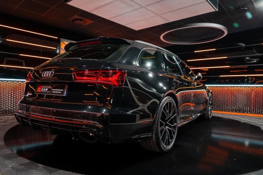 AUDI RS6 AVANT 4.0 TFSI 605 PERFORMANCE