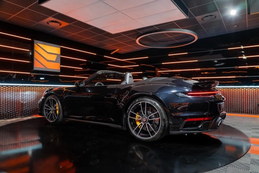 PORSCHE 992 TURBO S CABRIOLET 3.8 650