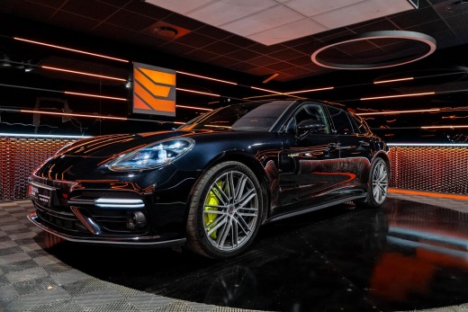 PORSCHE PANAMERA TURBO S E-HYBRIDE 680 SPORT TURISMO