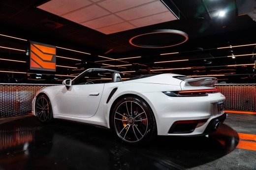 PORSCHE 992 TURBO S CABRIOLET 3.8 650