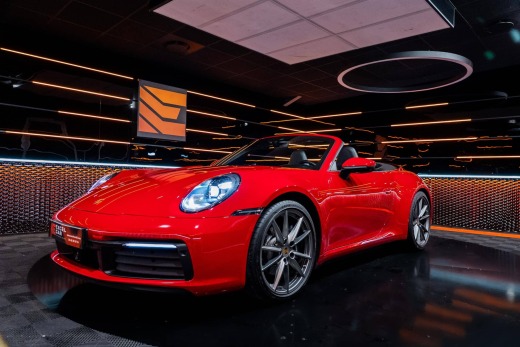 PORSCHE 992 CARRERA 4 CABRIOLET 3.0 385CH
