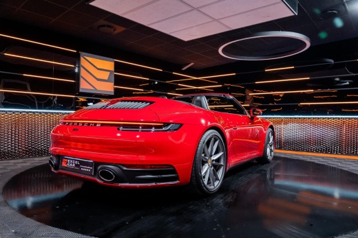 PORSCHE 992 CARRERA 4 CABRIOLET 3.0 385CH