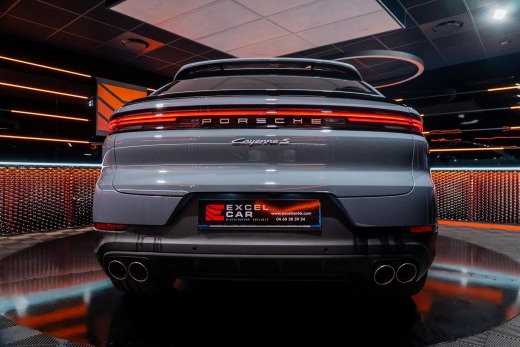 PORSCHE CAYENNE S E-HYBRID COUPÉ 519CH