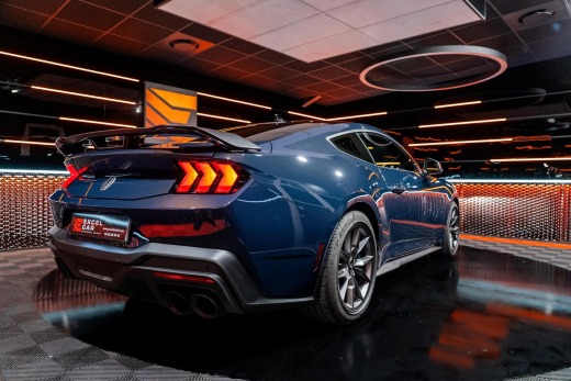 FORD MUSTANG VII FASTBACK DARK HORSE 5.0 453CH BVM6 TREMEC
