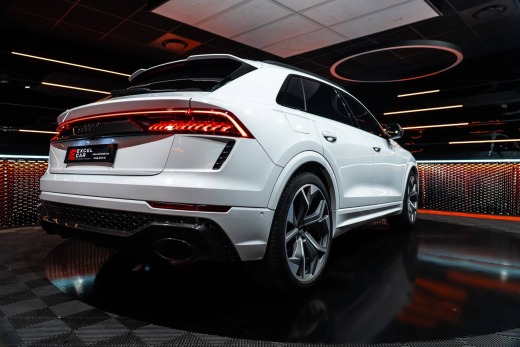 AUDI RSQ8 4.0 TFSI 600 QUATTRO TIPTRONIC8