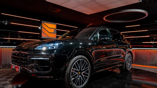 PORSCHE CAYENNE S E-HYBRIDE 519ch