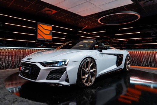 AUDI R8 SPYDER QUATTRO 5.2L V10 FSI 620 PERFORMANCE S-TRONIC7