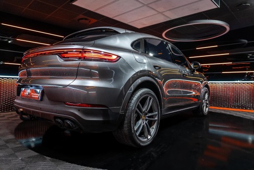 PORSCHE CAYENNE COUPE E-HYBRID 3.0 V6 462ch