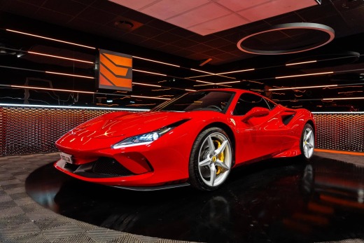 FERRARI F8 TRIBUTO 3.9 720 DCT